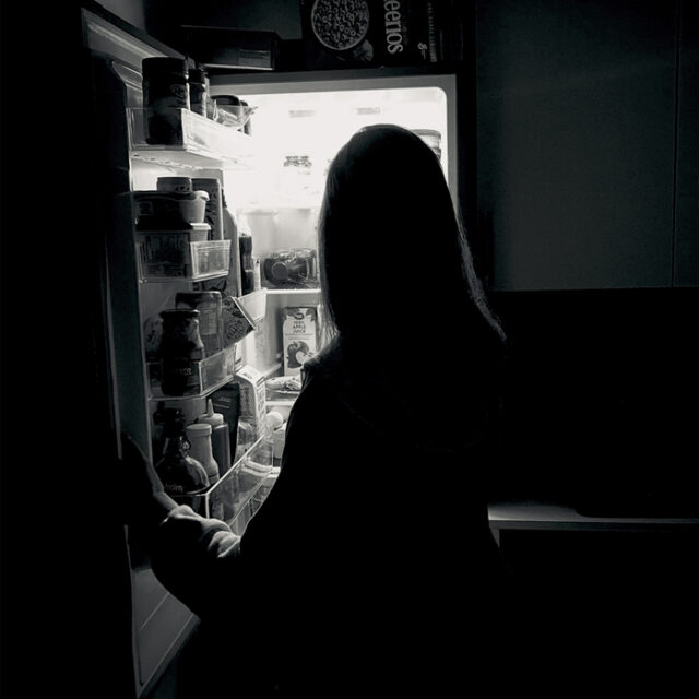 Midnight Snack (Photograph) © Andie Csafordi