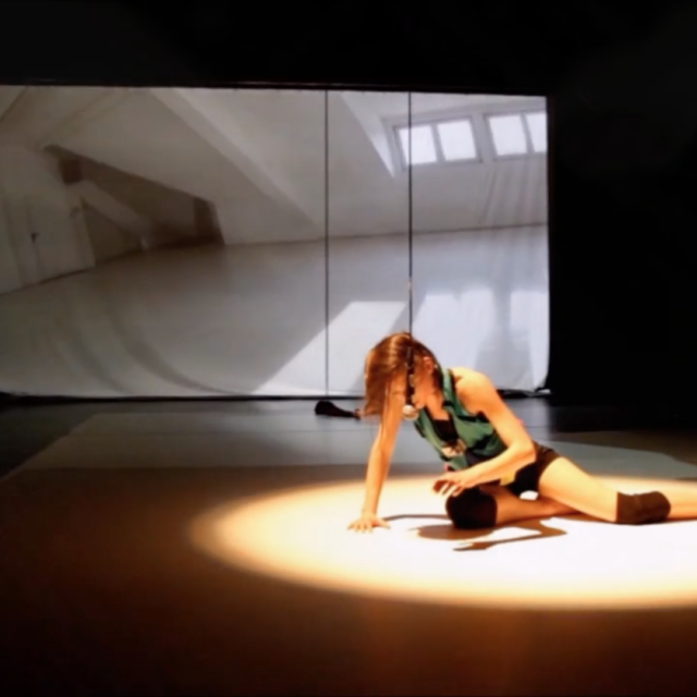see-through (2013) - Dancer: Jasmine Ellis
Choreography: Allison Nichol Longtin