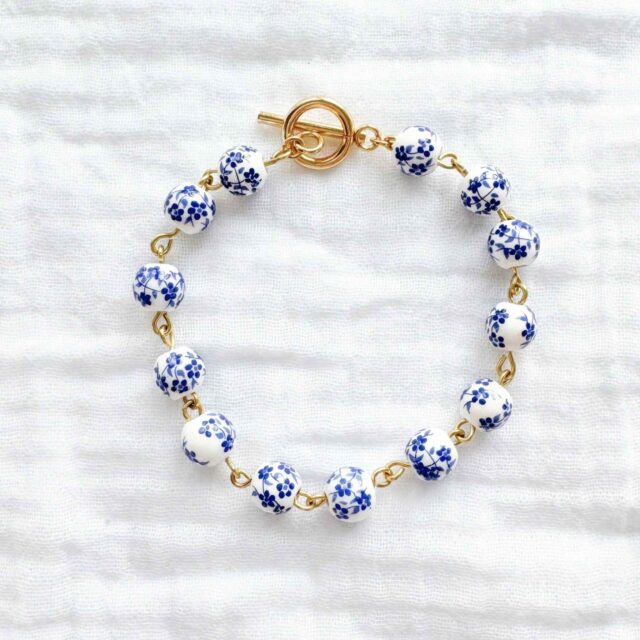 Handmade wire-linked floral bracelet by Studio Chelsea.