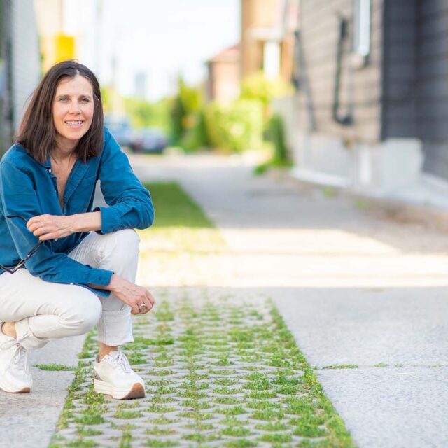 Public Laneway Puncture, Toronto 2020. VTLA worked with City of Toronto and local groups and Ecoman Landscape Contractor to add permeability and plants to a concrete laneway by Christie Pitts Park. Photo credit Alexander Korin.