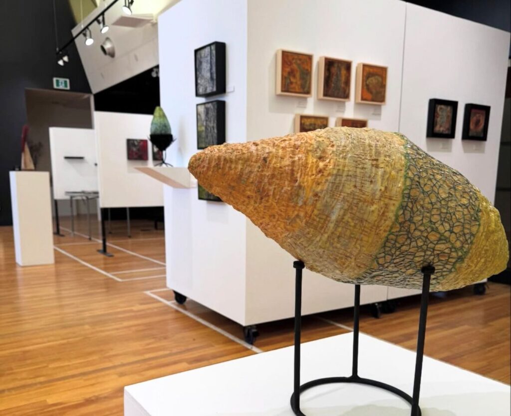 OUTSIDE-IN - Eva Ennist