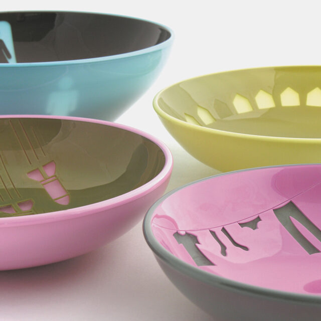 Imagery Bowls
Gender roles, Monoculture, War, Domesticity