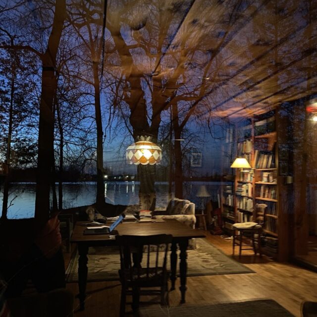 Night view at Roblin Lake